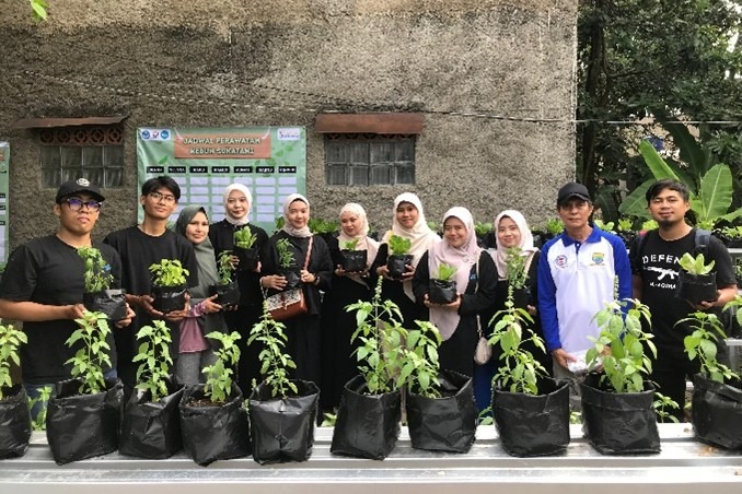 Monitoring dan Evaluasi ke kebun komunitas