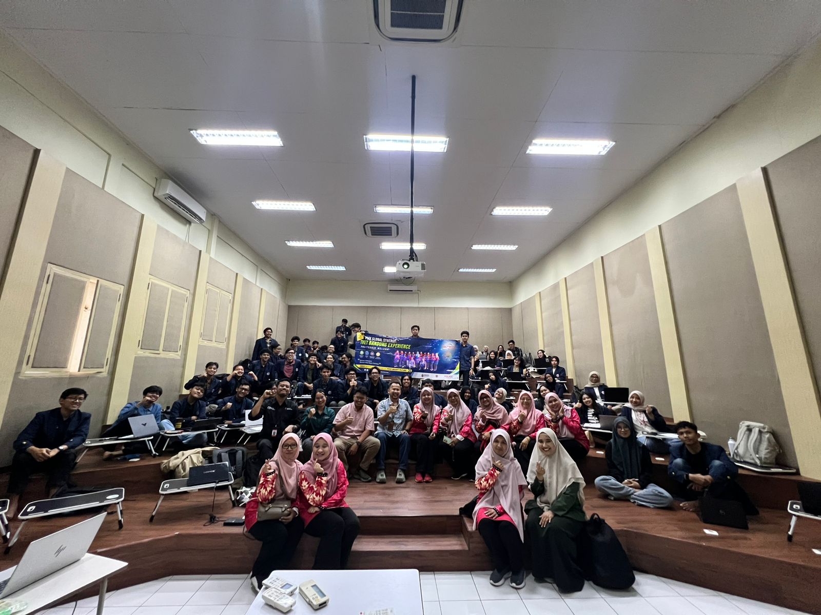 kunjungan poltek melaka malaysia