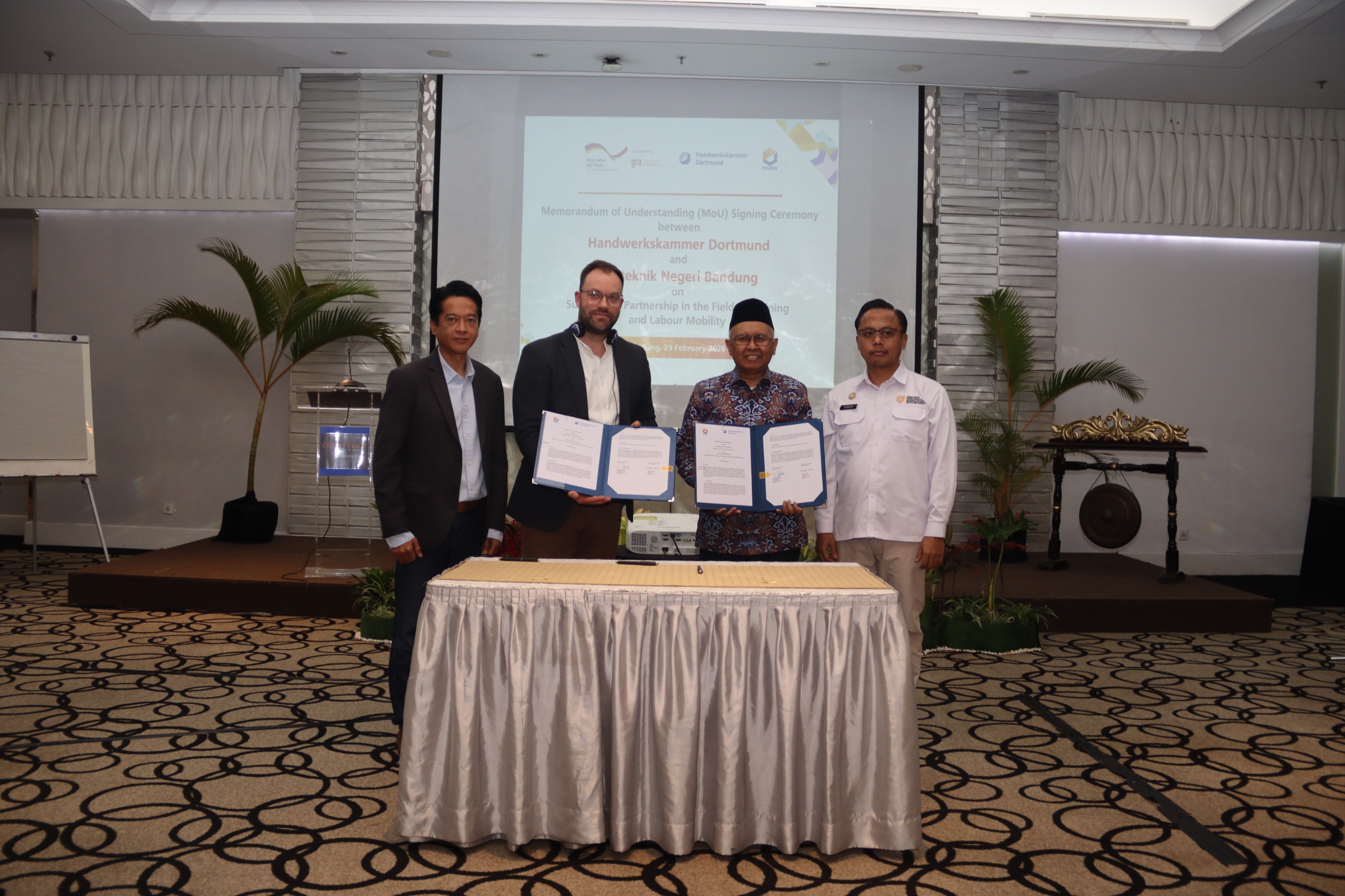 Strengthening Global HVAC Talents: POLBAN and Handwerkskammer Dortmund Sign MoU for Sustainable Vocational Mobility